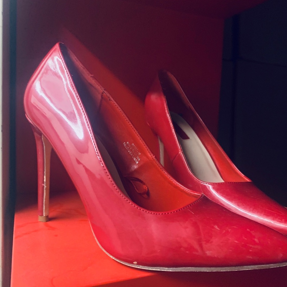 Brand new super hot red hills.